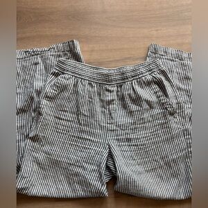 Old Navy Wide Legged Beach Pant in Stripe